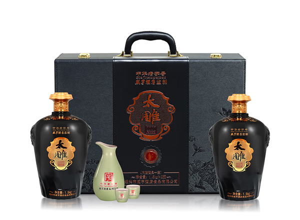 嘉兴咸亨酒店太雕黄酒回收太雕2007原酿礼盒1.5kg*2糯米酒半甜绍兴黄酒行情价格